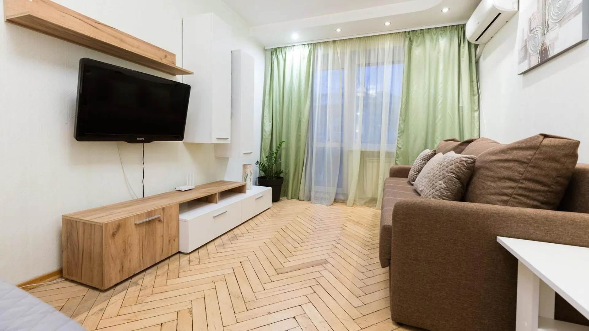 Квартири Метро Дарниця Apartment Kyiv